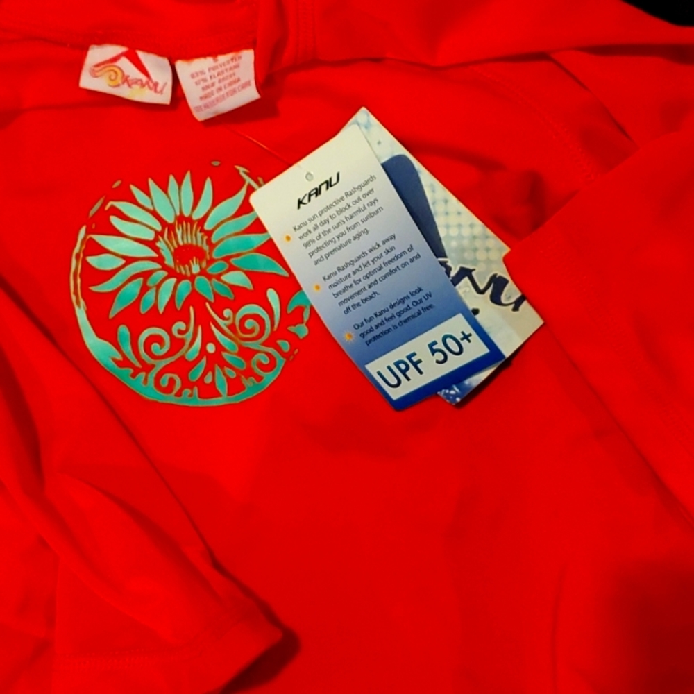 Brand New!! Kanu Rashguard UPF 50+ Short sleeve Coral colored shirt